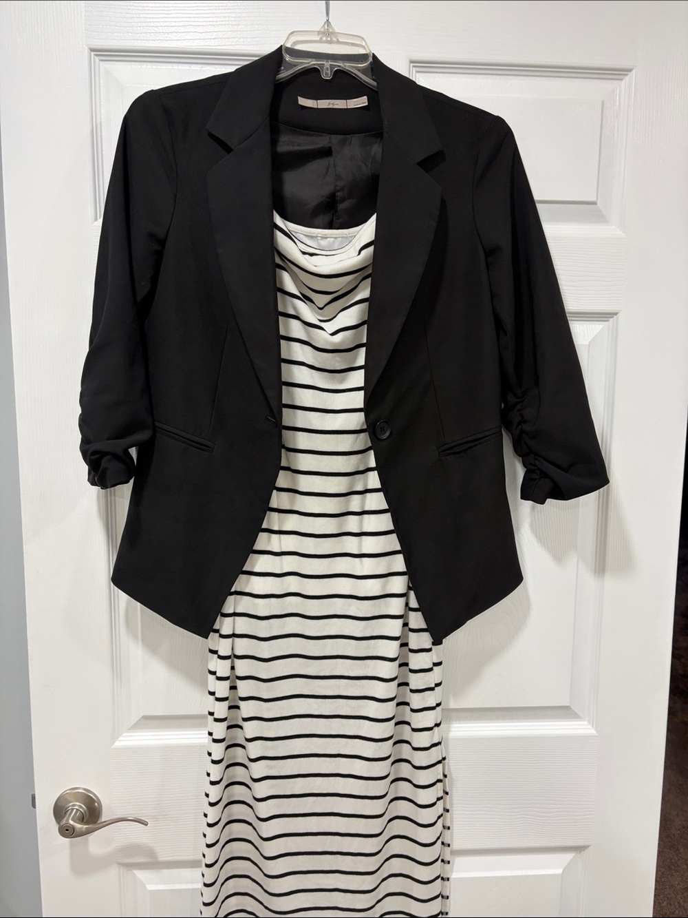 Classic Black Women's Blazer - Versatile Office Jacket